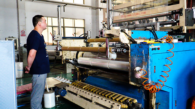 拉伸膜廠家為您講解拉伸纏繞膜壓實(shí)原理 拉伸膜廠家為您講解拉伸纏繞膜壓實(shí)原理